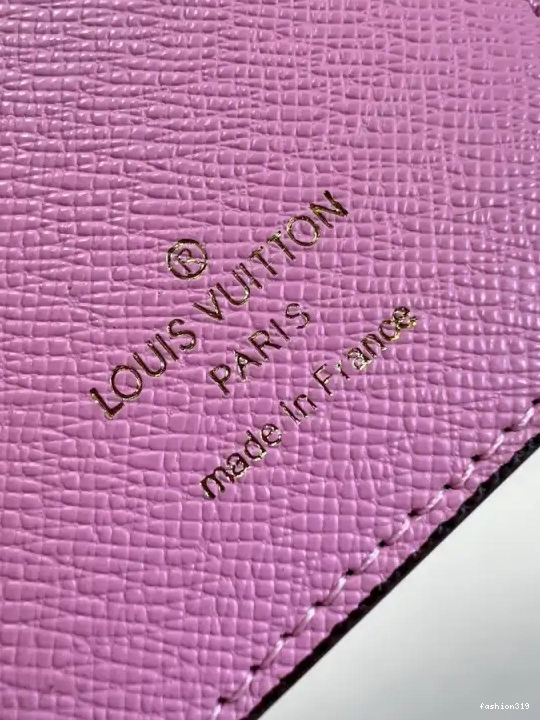 Vuitton VICTORINE Louis Wallet 0324